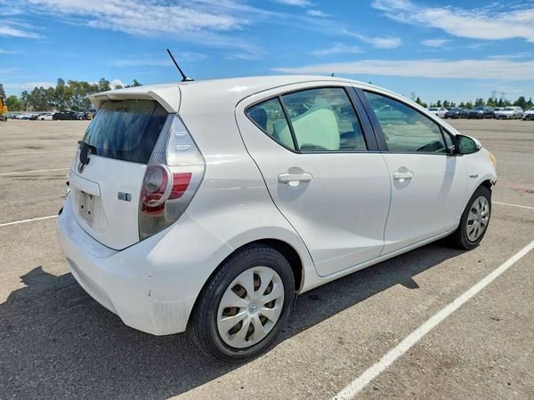 2012 TOYOTA PRIUS