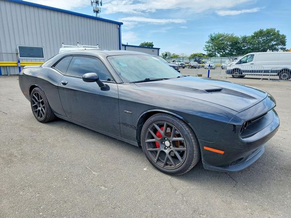 2015 DODGE CHALLENGER SXT Plus — Passenger 3/4