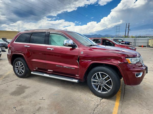 2021 JEEP CHEROKEE Overland — Passenger 3/4