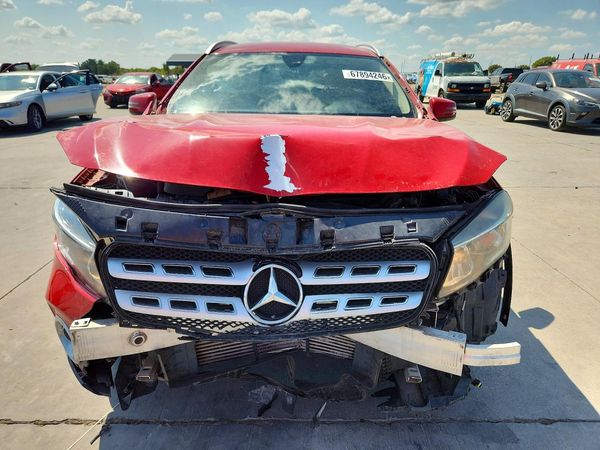 2018 MERCEDES-BENZ GLA