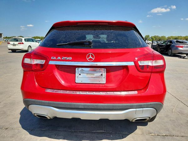 2018 MERCEDES-BENZ GLA
