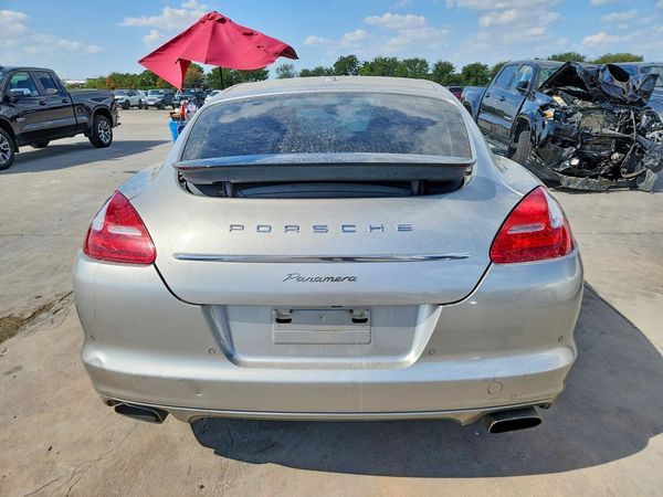 2012 PORSCHE PANAMERA Base (2WD), 4 (4WD)