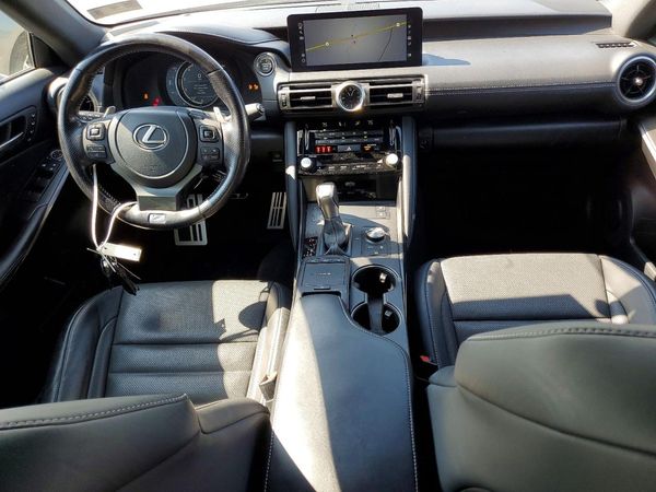 2022 LEXUS IS