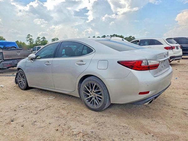 2016 LEXUS ES