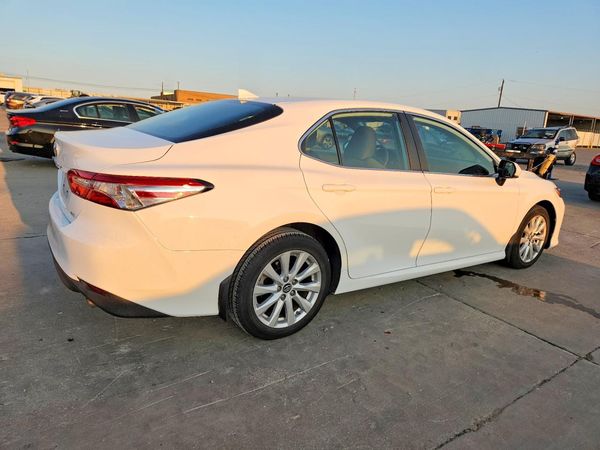 2019 TOYOTA CAMRY