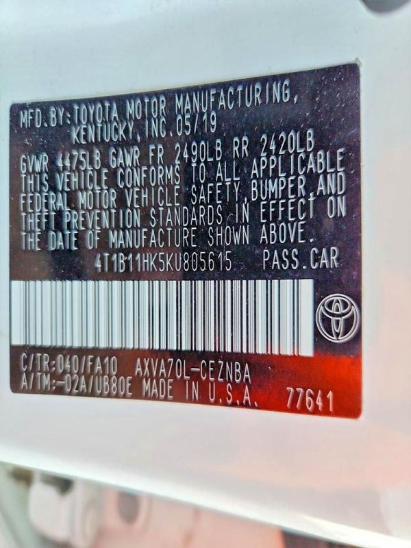 2019 TOYOTA CAMRY