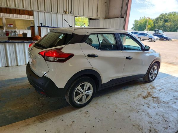 2020 NISSAN KICKS