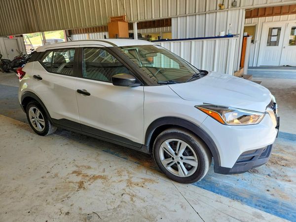 2020 NISSAN KICKS