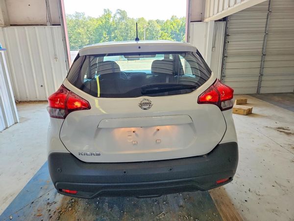 2020 NISSAN KICKS