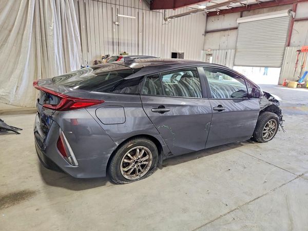 2021 TOYOTA PRIUS