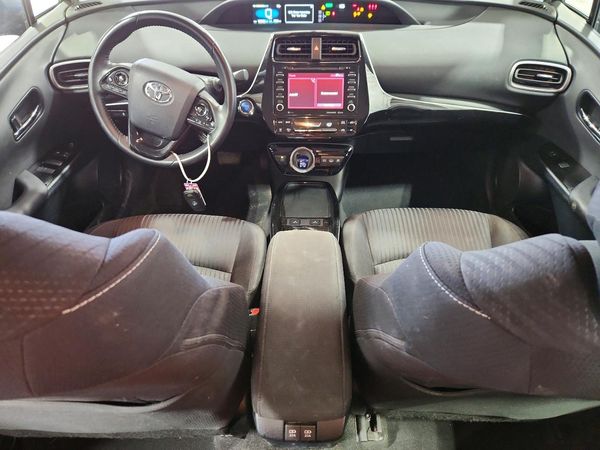 2021 TOYOTA PRIUS