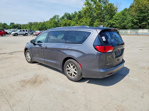 2021 CHRYSLER VOYAGER
