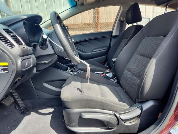 2017 KIA FORTE LX Base