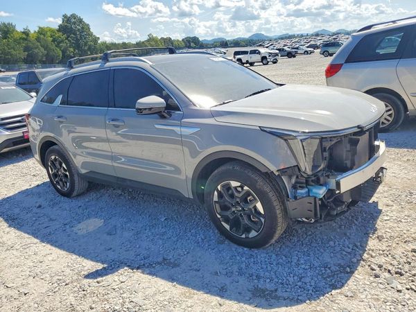 2025 KIA SORENTO