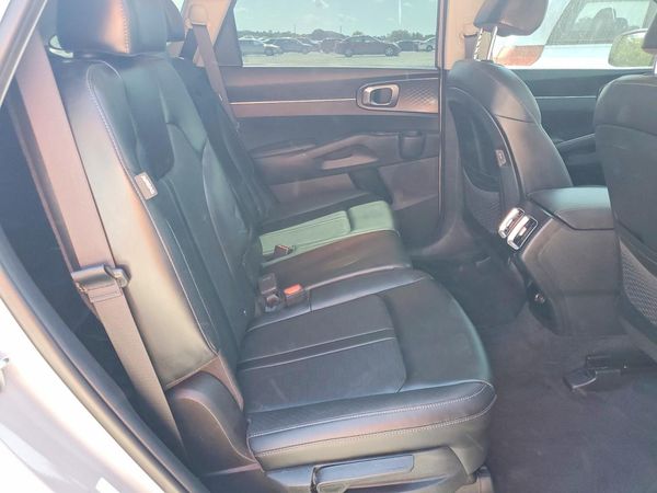 2025 KIA SORENTO