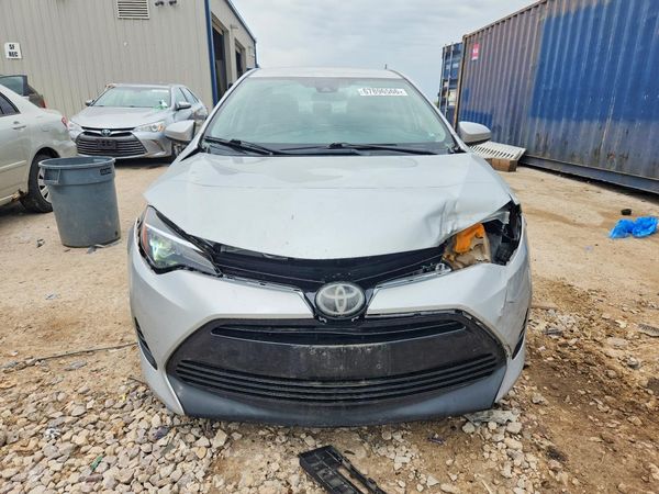 2017 TOYOTA COROLLA