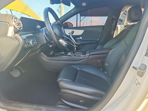 2025 MERCEDES-BENZ CLA