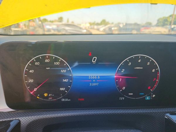 2025 MERCEDES-BENZ CLA