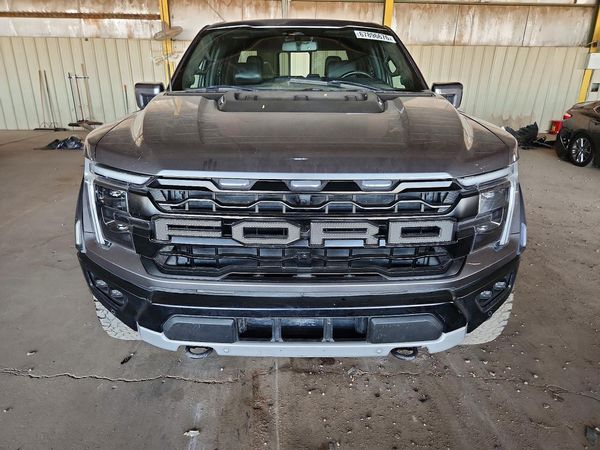 2024 FORD F150