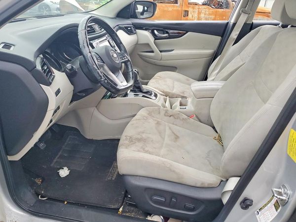 2020 NISSAN ROGUE SPORT — DENT