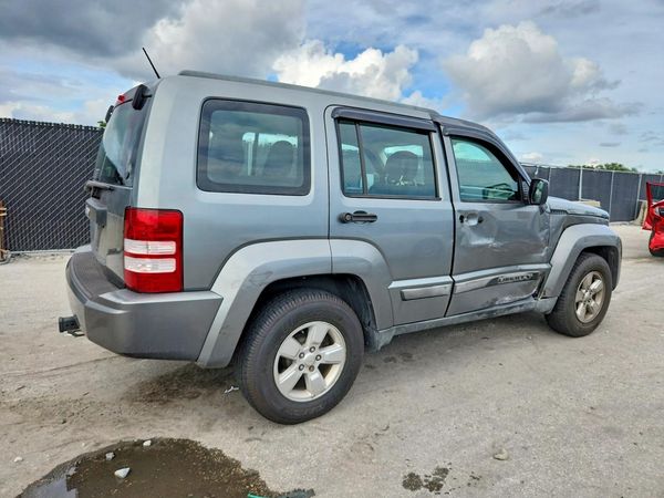 2012 JEEP LIBERTY Sport