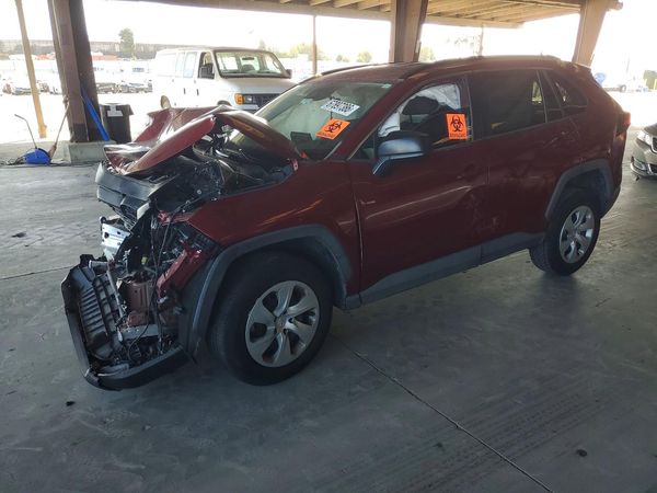 2019 TOYOTA RAV4 LE — Front 3/4