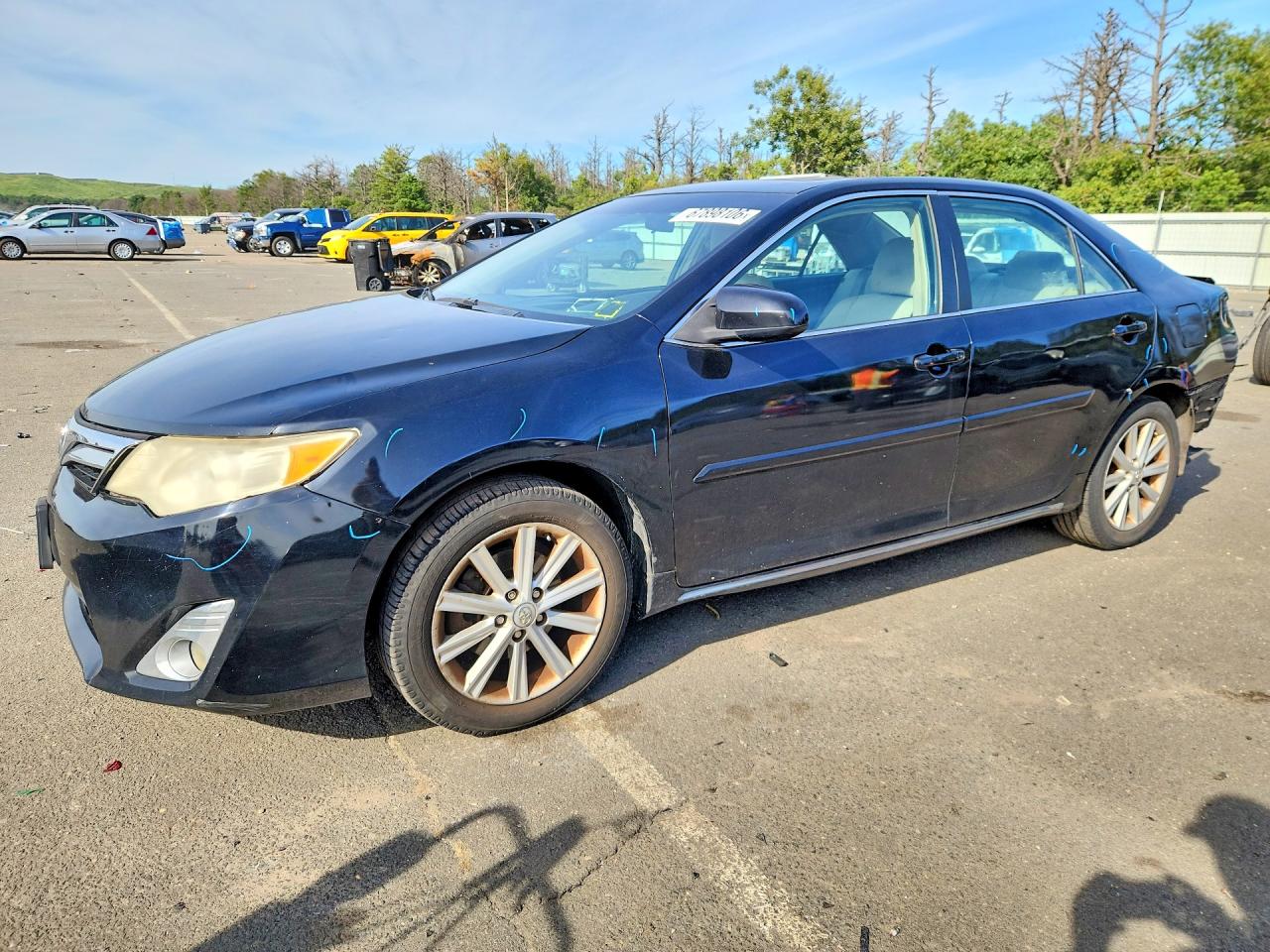 2014 TOYOTA CAMRY