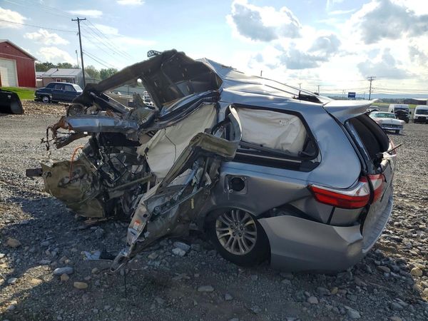2015 TOYOTA SIENNA — DSRA