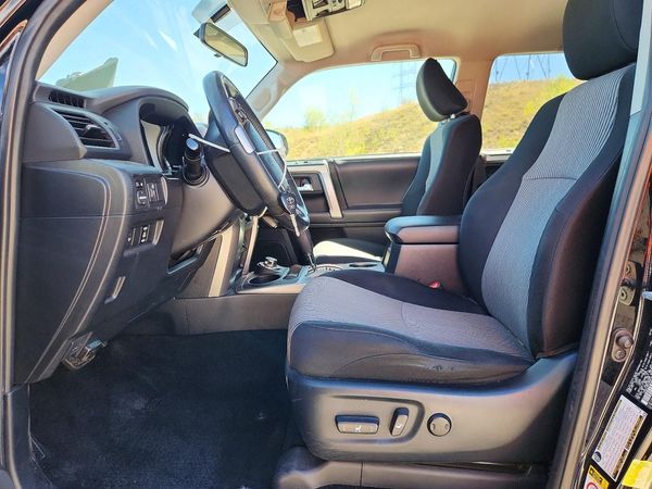 2018 TOYOTA 4RUNNER — DENT