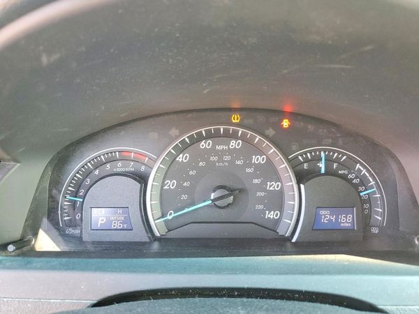 2012 TOYOTA CAMRY