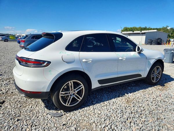 2020 PORSCHE MACAN