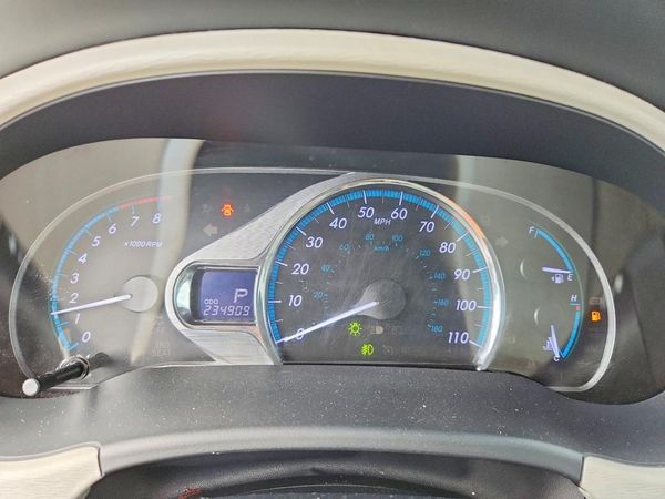 2012 TOYOTA SIENNA