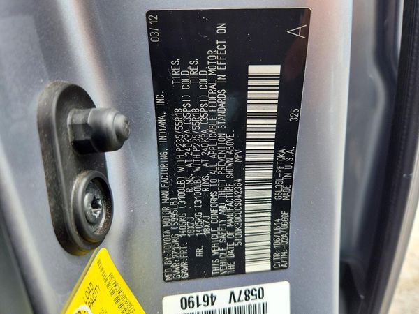 2012 TOYOTA SIENNA