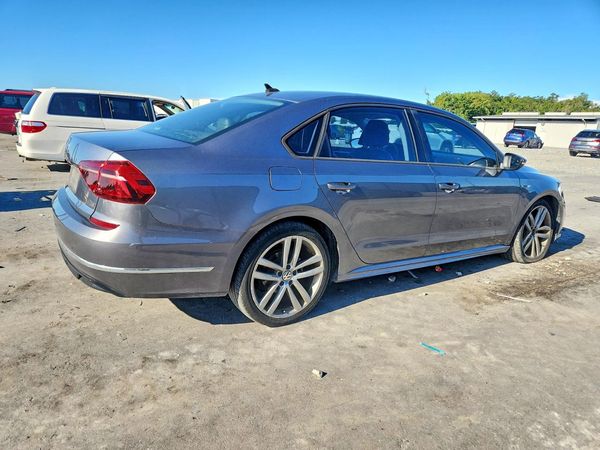 2018 VOLKSWAGEN PASSAT