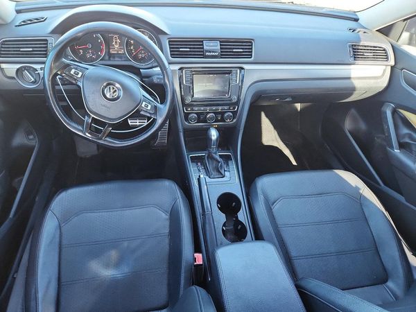 2018 VOLKSWAGEN PASSAT
