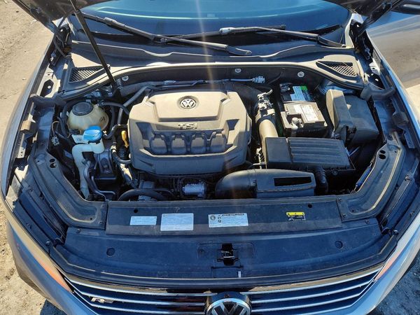 2018 VOLKSWAGEN PASSAT