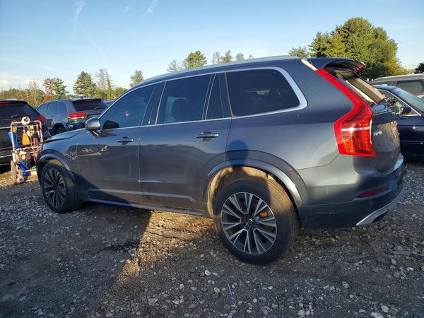 2021 VOLVO XC90 Momentum — DSRA