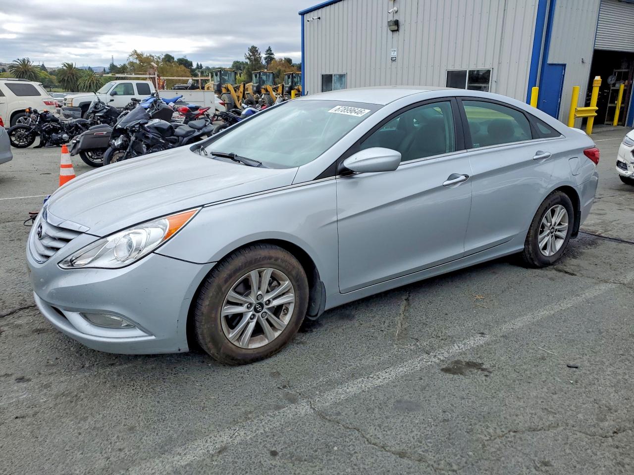 2013 HYUNDAI SONATA