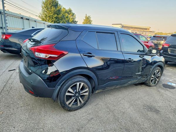 2020 NISSAN KICKS