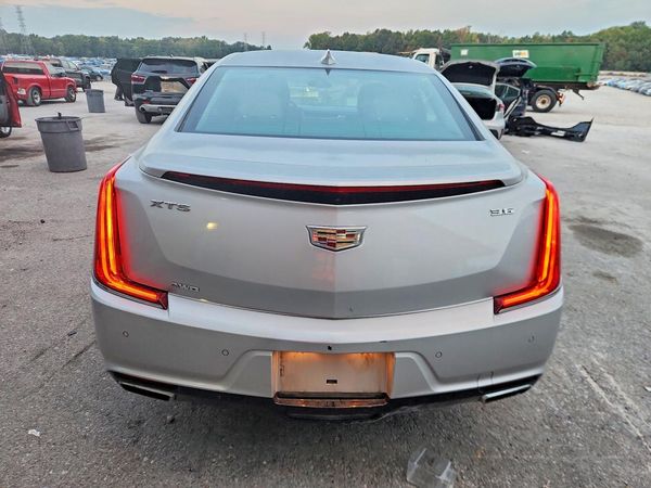 2018 CADILLAC XTS Luxury