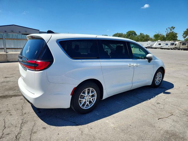 2023 CHRYSLER PACIFICA