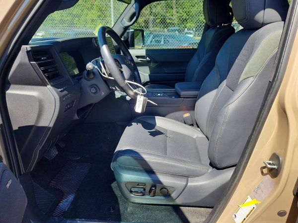 2024 LEXUS GX 550