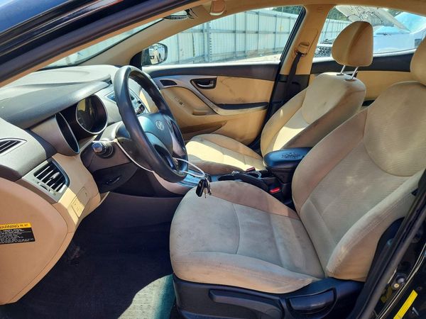2013 HYUNDAI ELANTRA
