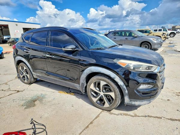2016 HYUNDAI TUCSON