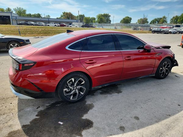 2025 HYUNDAI SONATA