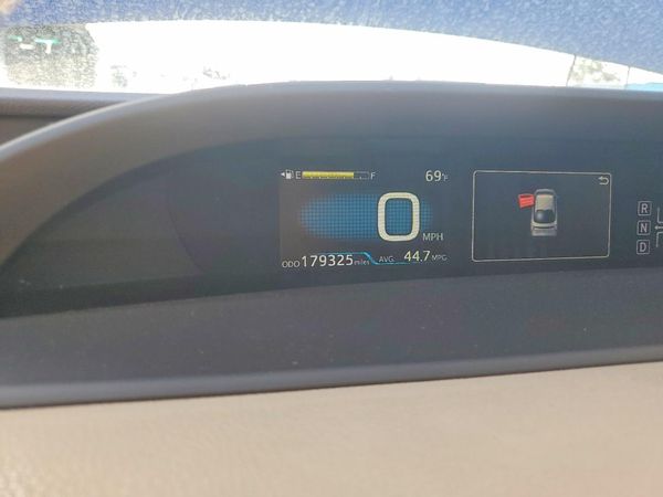 2016 TOYOTA PRIUS