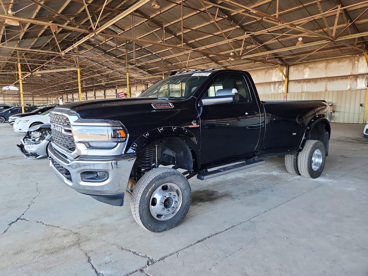 2022 RAM 3500 Big Horn, Lone Star