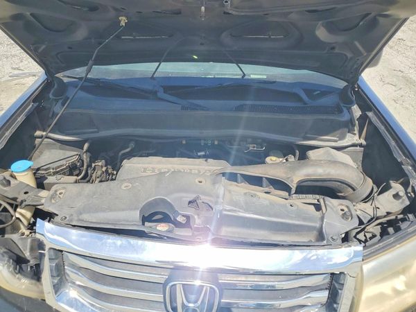 2012 HONDA PILOT EX-L with RES — Engine bay