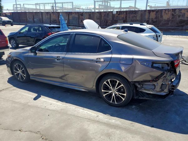 2020 TOYOTA CAMRY