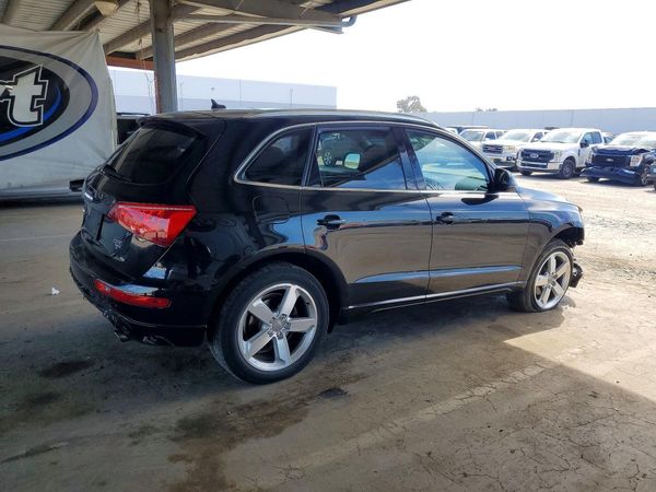 2012 AUDI Q5